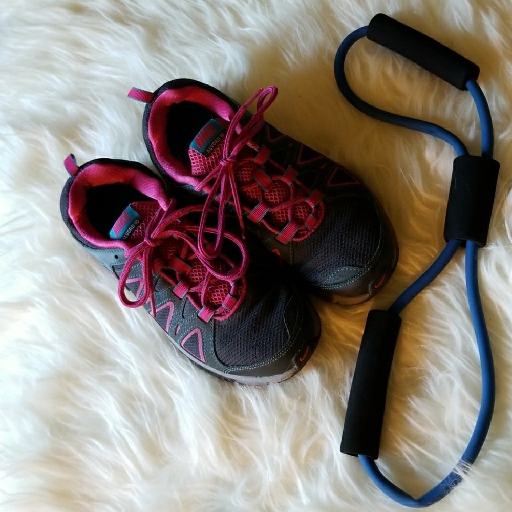 NIKE ALVORD 10 Trial Running Shoes